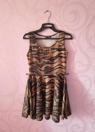 Сукня з принтом під тигра