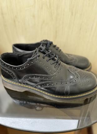 Кожаные мужские туфли giardini