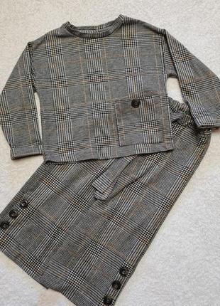 Красивий костюм zara на дівчинку 4-6 років