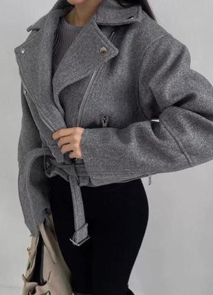 Женская демисезонная трендовая кашемировая куртка косуха с подкладкой