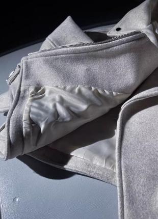 Женская демисезонная трендовая кашемировая куртка косуха с подкладкой8 фото