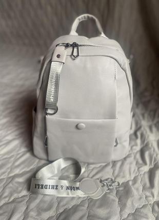 Світлий, красивий  рюкзак сумка1 фото