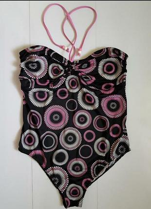 Відрядний купальник, суцільний купальник