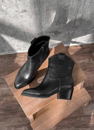 Трендові жіночі чорні зручні черевики козаки,ковбойки весна-осінь,екошкіра,жіноче взуття демісезон