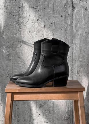 Трендовые женские черные удобные ботинки козаки, колчанки весна-осень, экокожа,женская обувь демисезон2 фото