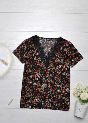 Красива блуза в квітковий принт з кружевом gri moda.1 фото