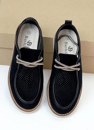 Легкие повседневные черные туфли с перфорацией на весну низкий ход доступная цена7 фото