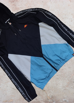 Ветровки из итальялии ellesse на лампасах оригинал (размеры м)