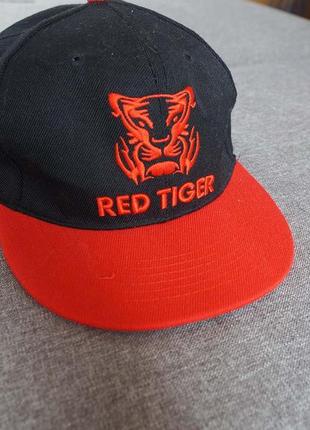 Бейсболка red tiger