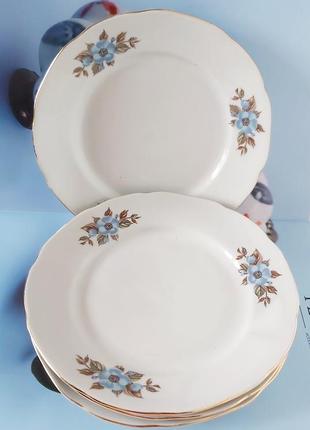 Тарілка болгарія вінтаж порцелянова вінтажна