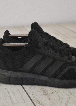 Adidas swift run чоловічі кросівки чорного кольору оригінал 40 40.5 розмір