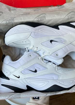 Женские кроссовки nike m2k tekno white black найк белого с черными цветами