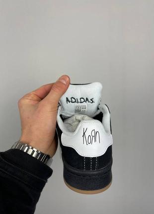 Мужские кроссовки adidas campus x korn black white8 фото