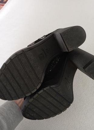 Ботинки ботиночки сапожки кожаные черные стильные удобные фирмы bata4 фото