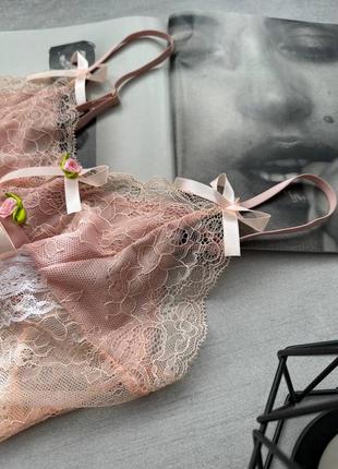 Розовый женский сетевой боди с колготками в сетку.3 фото