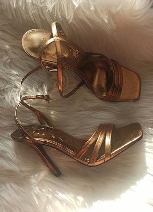 Жіночі бронзові туфлі босоніжки mango3 фото