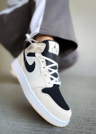 Женские кроссовки jordan retro 1 high люкс качество5 фото