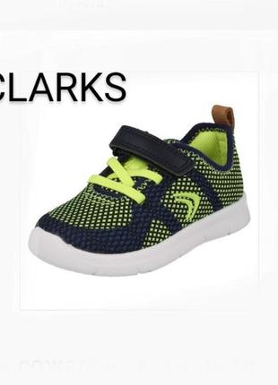 Легкие дышащие текстильные кроссовки бренда clarks meur 22
