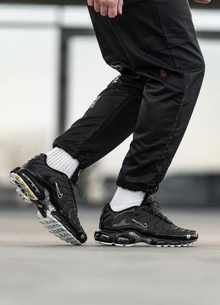 Найк аир макс тн плюс nike metallic kids glow shoe store locations plus