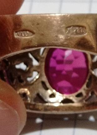 Серебряное кольцо с корундом6 фото