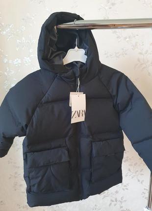 Тепла і комфортна куртка zara хлопчику для осіні та теплої зими