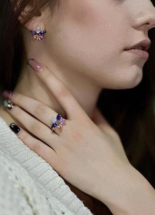 Женский серебряный комплект украшений с кубическим цирконом