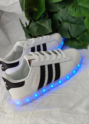 Adidas superstar