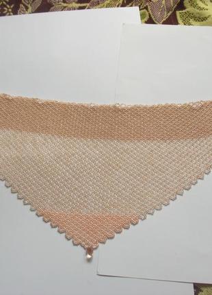 Нежное персиковое колье платок ручная работа бисер8 фото