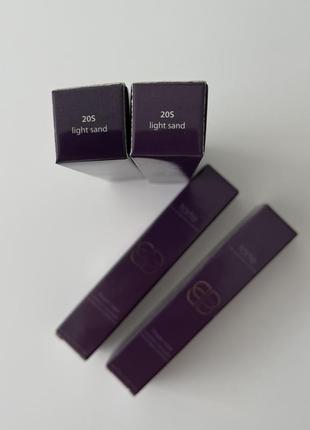 Консилер tarte shape tape contour concealer оттенок light sand (10 мл)3 фото