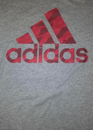 Серая футболка adidas с большим лого7 фото