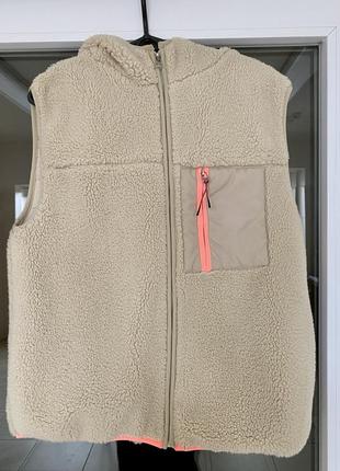 Жіноча жилетка від zara