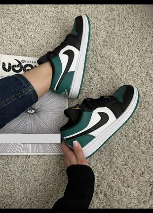 Jordan low green black
