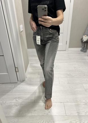 Джинси джинсы zara  straight-fit  розмір 34 xs 36 s 38 m світло-сірі3 фото