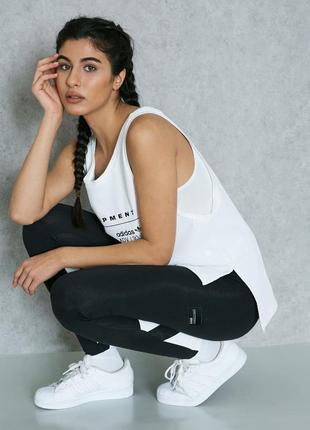 Белая спортивная майка фактурная для тренировки adidas 34/xs4 фото