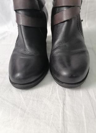 Женские кожаные ботинки на каблуке6 фото