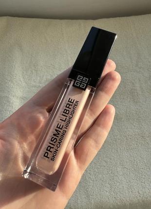 Новий хайлайтер givenchy prisme libre відтінок rose extravaganza