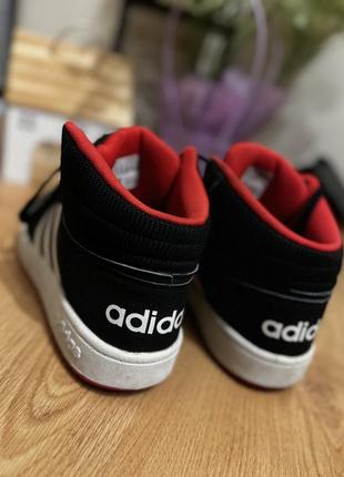 Стильні високі кросівки adidas5 фото