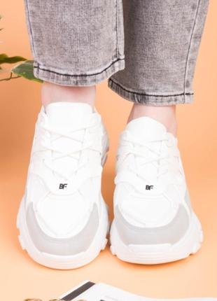 Стильные белые серые замшевые кроссовки на платформе толстой подошве массивные модные4 фото