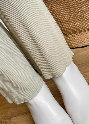 Трикотажні штани в рубчик фісташкового кольору4 фото