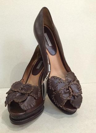 Туфли с открытыми носочком испания бренд uterque
