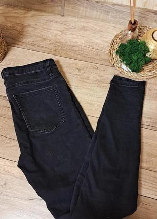 Джинсы черные
