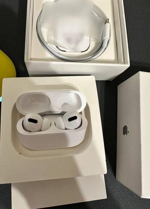 Airpods pro 12 фото