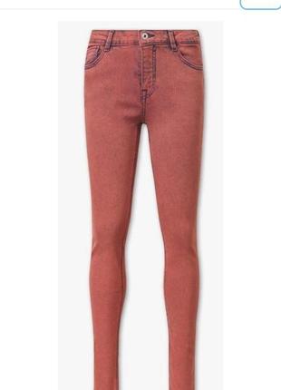 Женские джинсы скинни кораллового цвета , размер м6 фото
