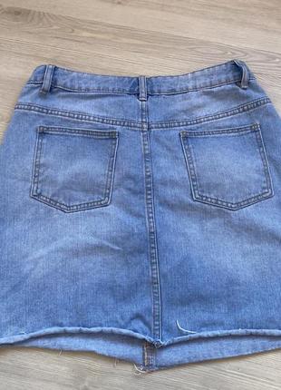 Актуальна джинсова спідниця в паєтки, стильна,5 фото