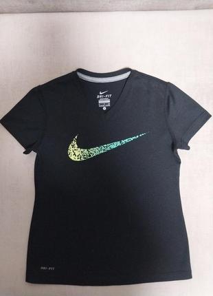 Nike, футболка орининал, размер 8 -10 лет