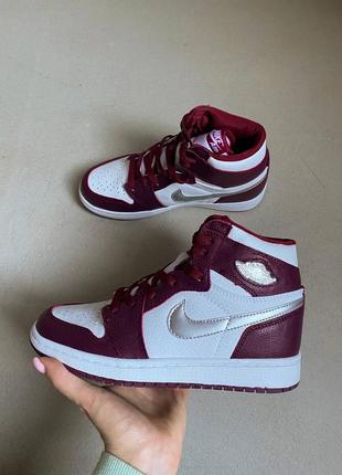 Женские кроссовки jordan retro 1 high люкс качество1 фото