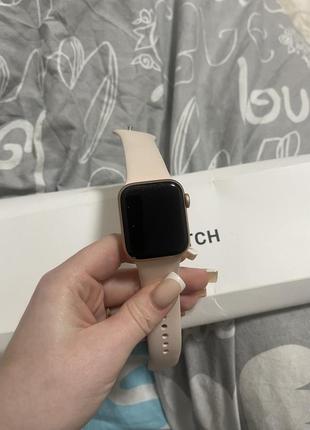 Часи apple watch se 40 mm