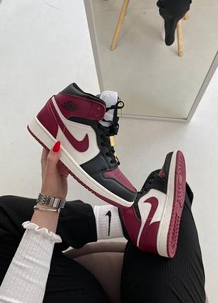 Женские кроссовки jordan retro 1 high люкс качество