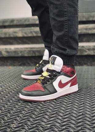 Женские кроссовки jordan retro 1 high люкс качество