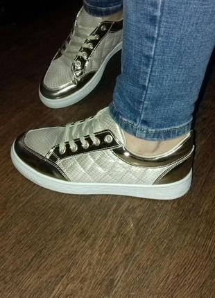 Стильні кросівки кеди срібло6 фото